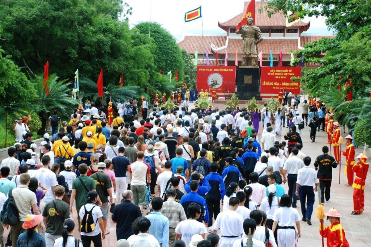 The Dong Da Festival