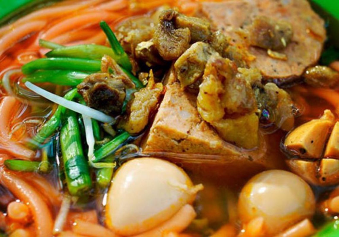 Start your Buon Ma Thuot Travel with a savory bite