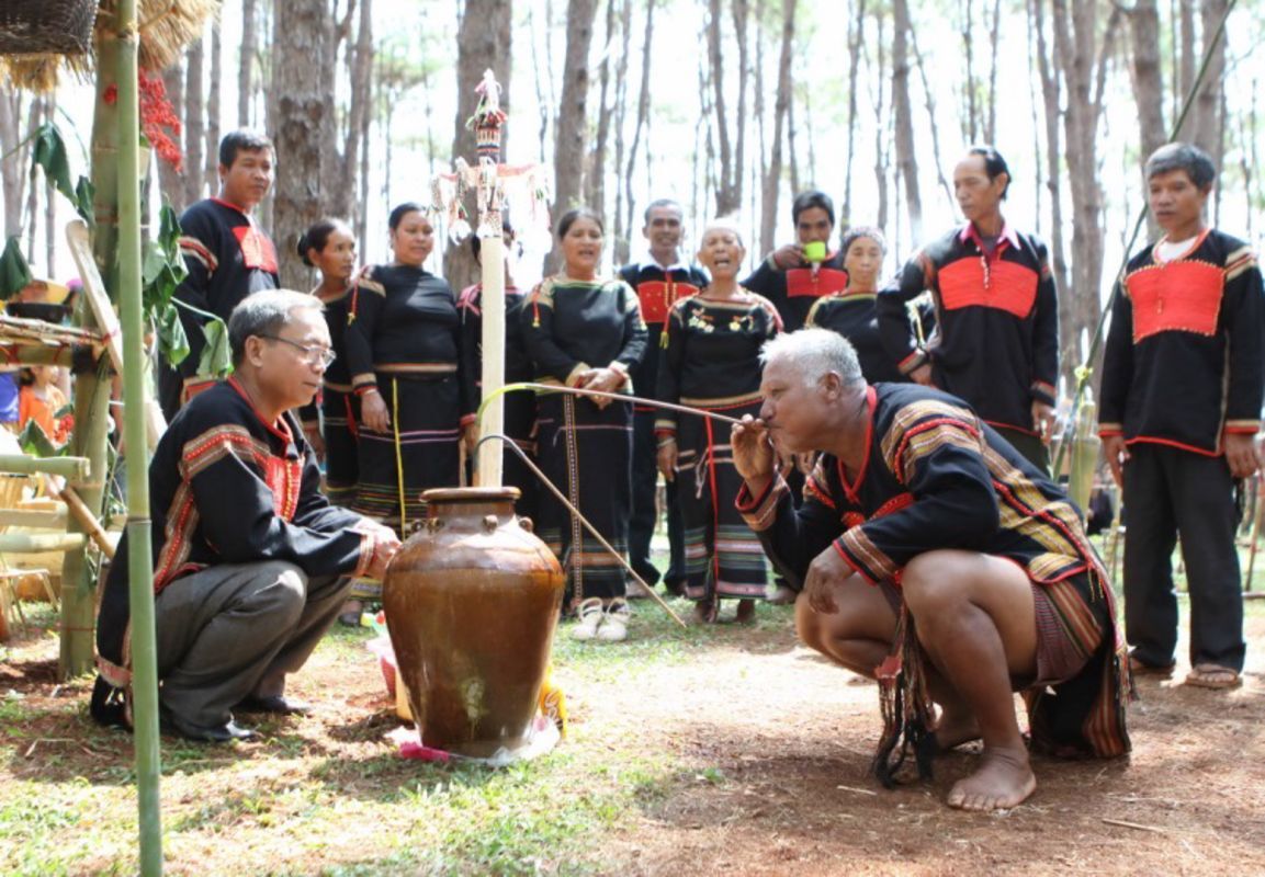 Photograph the vibrant allure of Dak Lak’s traditions