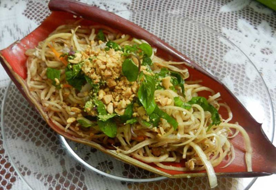 Dive into the zesty flavors of Hanoi Travel