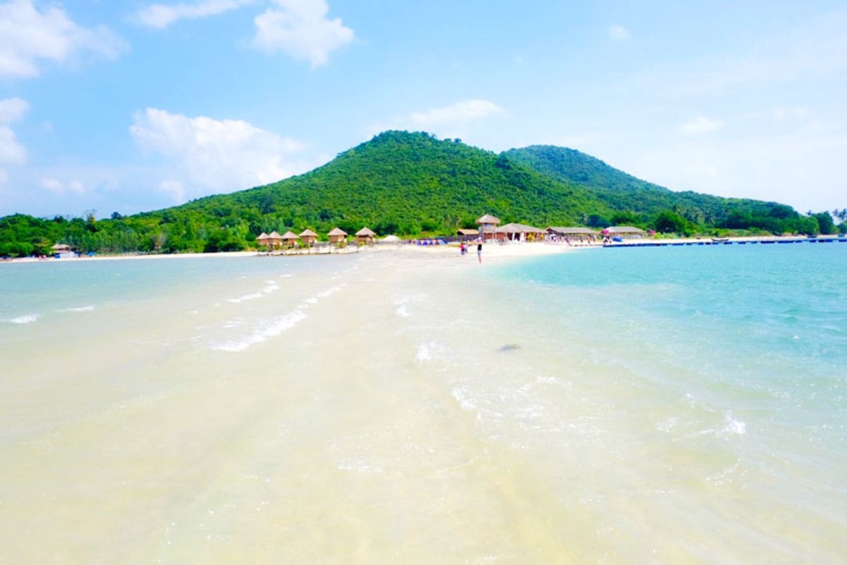 Dive into the vibrant charm of Khanh Hoa Travel