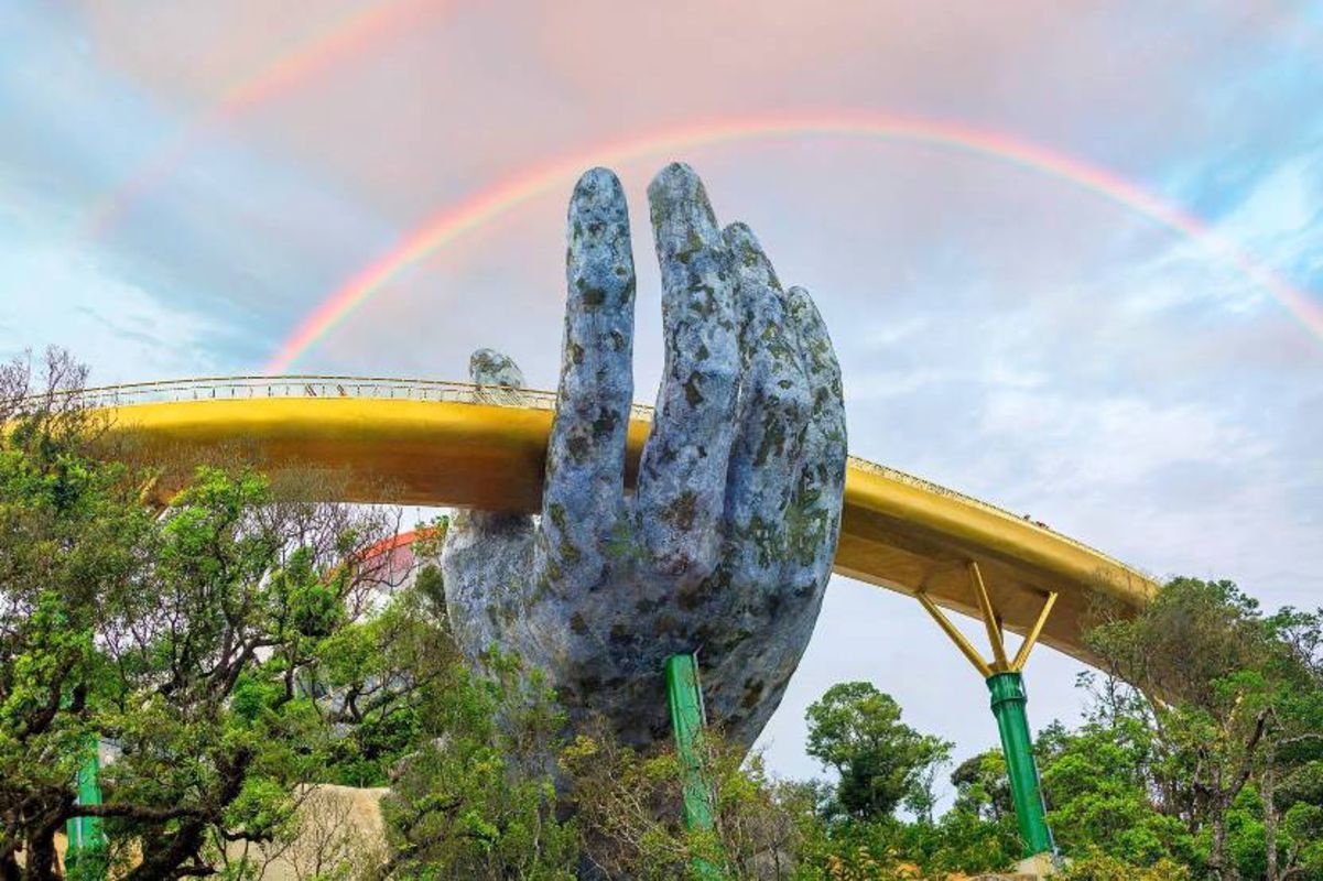 Photograph the surreal allure of the Golden Bridge