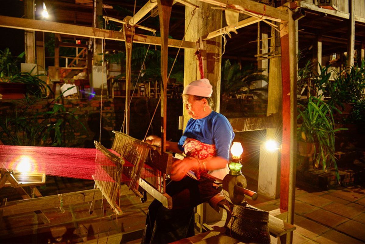 Learn Hoa Binh’s heritage with expert insights