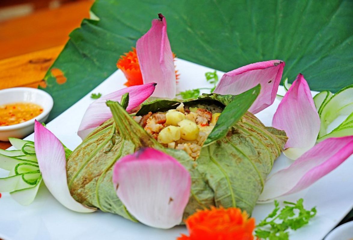 Experience Dong Thap Tours with sustainable dining