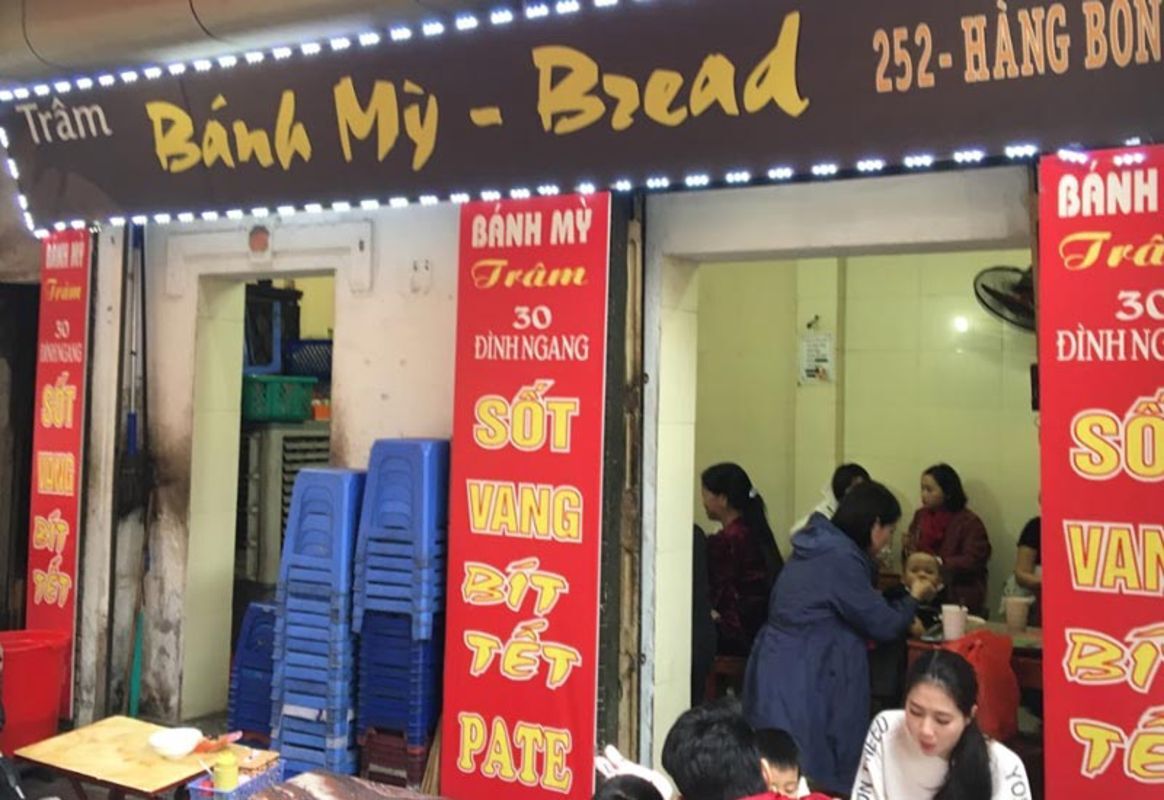 Dive into the vibrant flavors of Hoan Kiem Travel