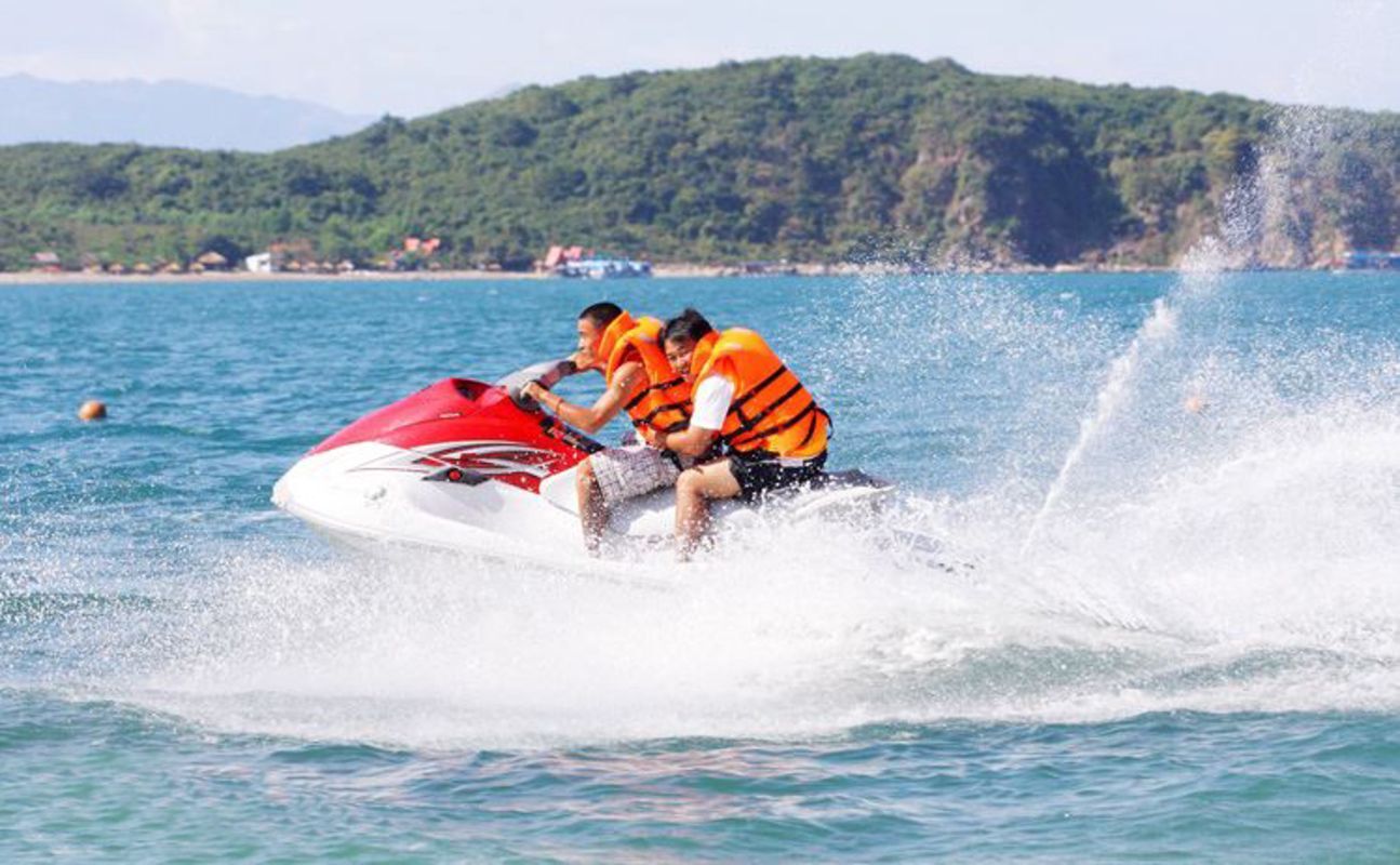Dive into the adventurous charm of Nha Trang Travel