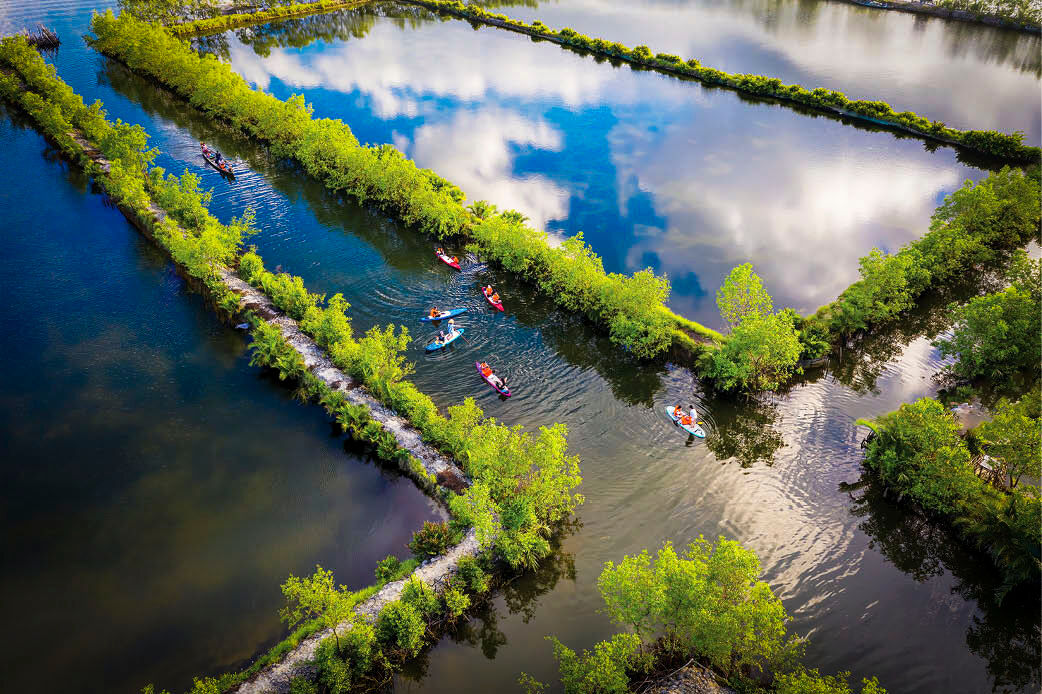 Capture the authentic charm of Hue’s rural fields