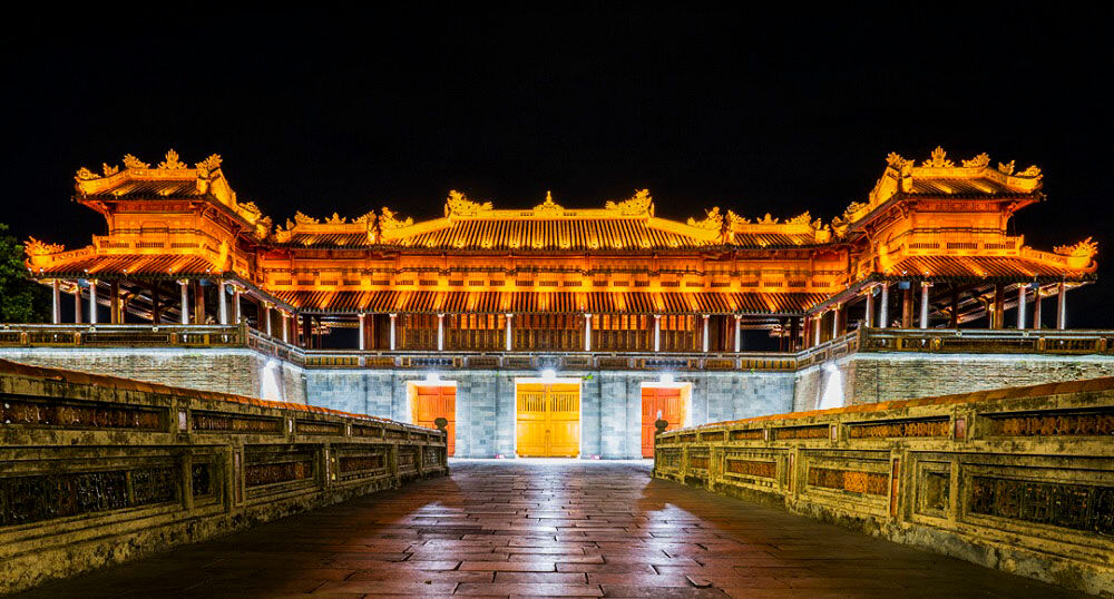 Begin your 24 hours in Hue at the majestic Ngọ Môn Gate