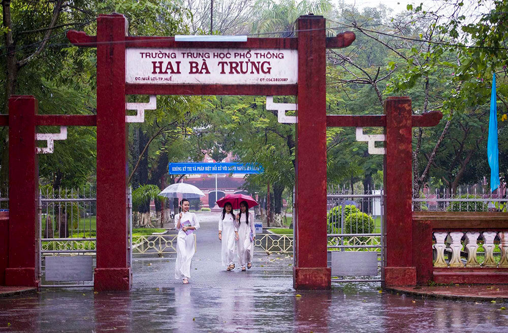 Seize the cultural essence of Hue’s school activities