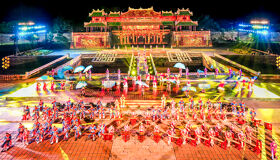 Seize the vibrant artistry of Hue’s festival scenes