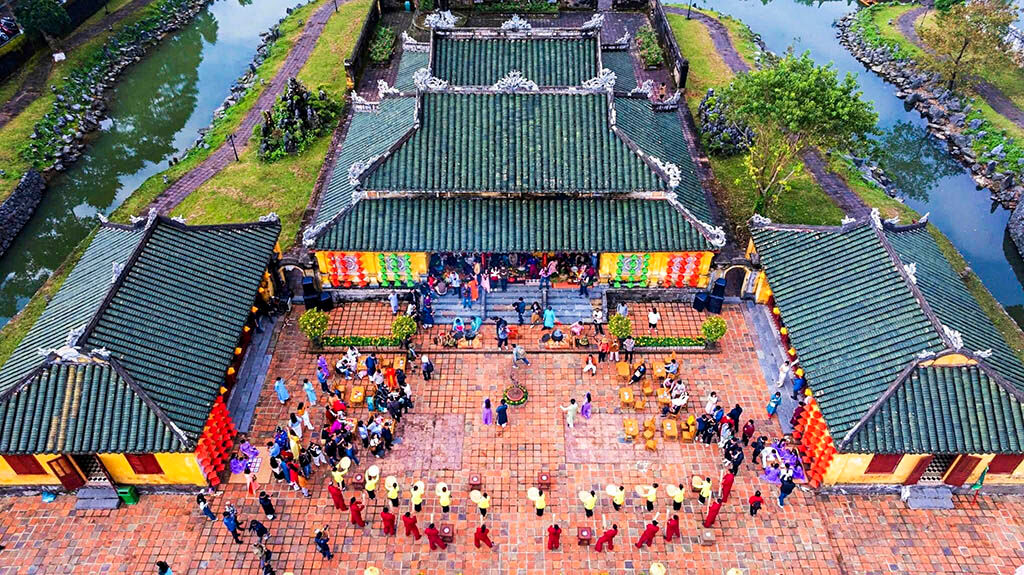 Photograph the festive spirit of Vietnam’s culture