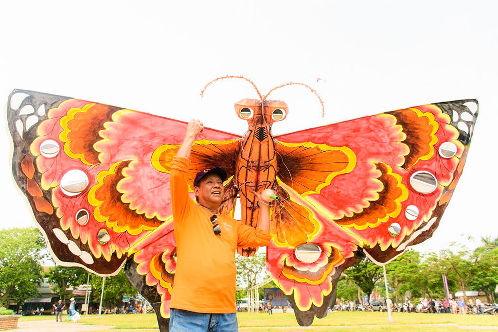 Begin your kite-watching day with Hue’s tranquil ambiance