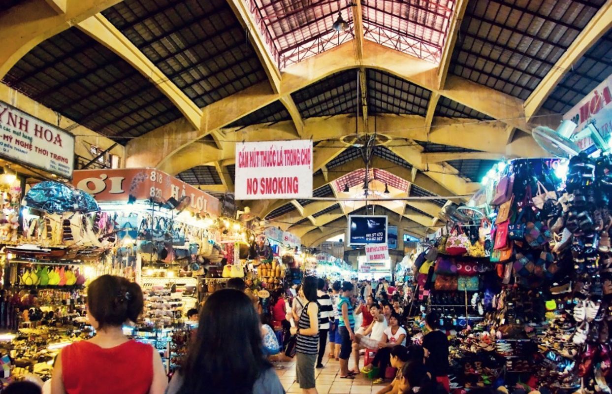 Top Architectural Highlights & Nearby Experiences