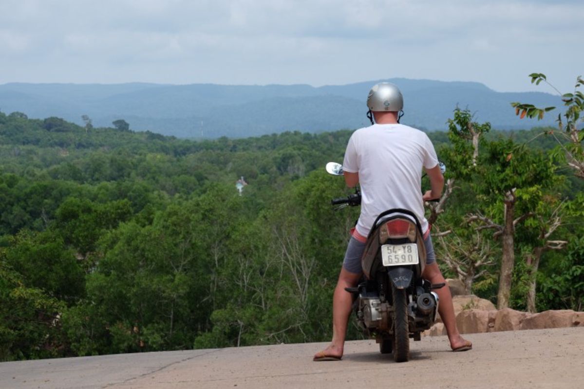 Capture the adventurous freedom of Phu Quoc’s transport