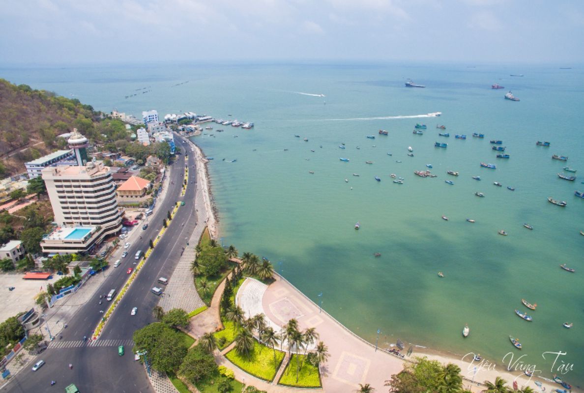 Front Beach and Back Beach