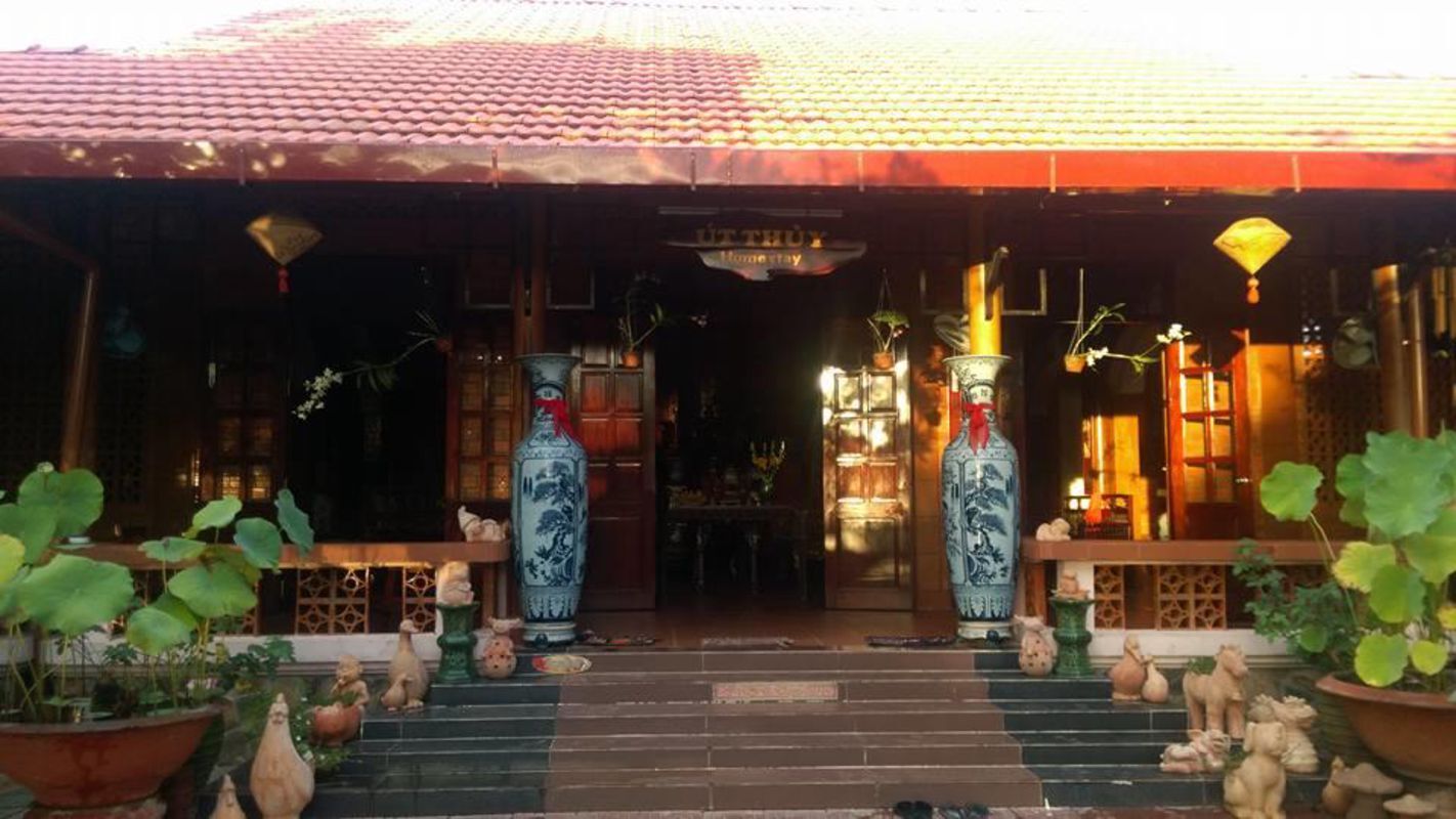 Stay at Ut Thuy Homestay