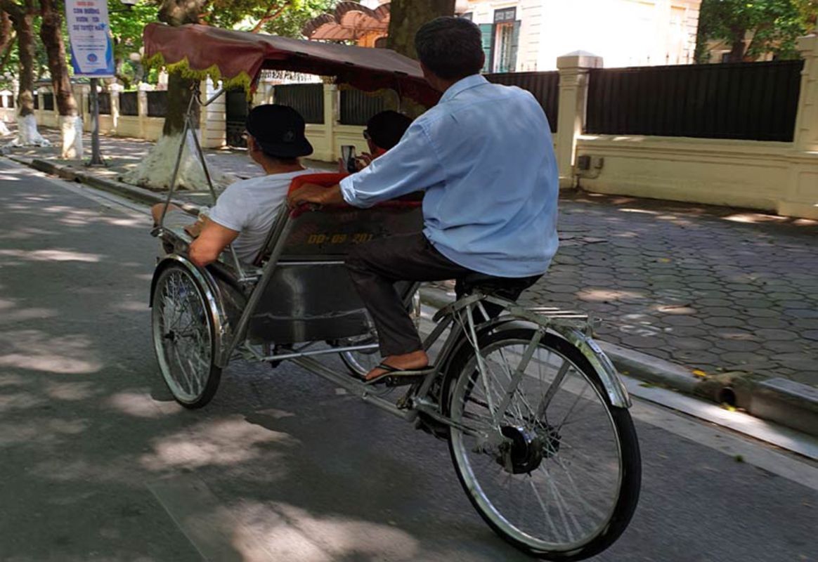 Start your Hanoi Travel with a flavorful bite