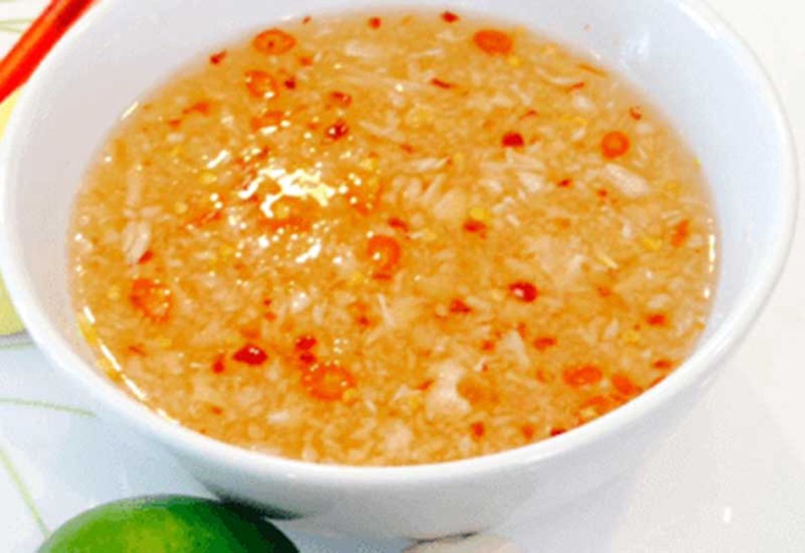 Experience Hanoi Tours with sustainable dining