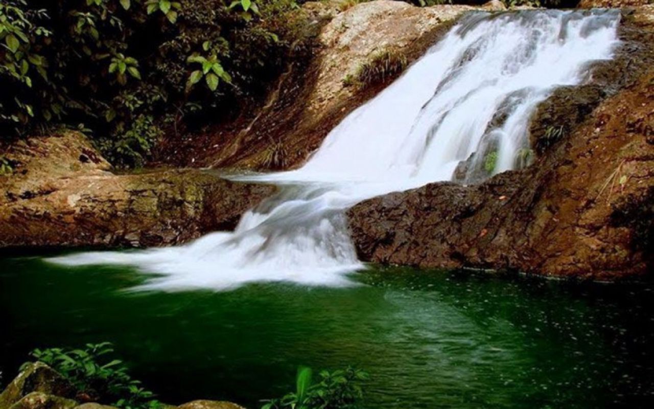 Start your Phu Tho Travel with serene vistas
