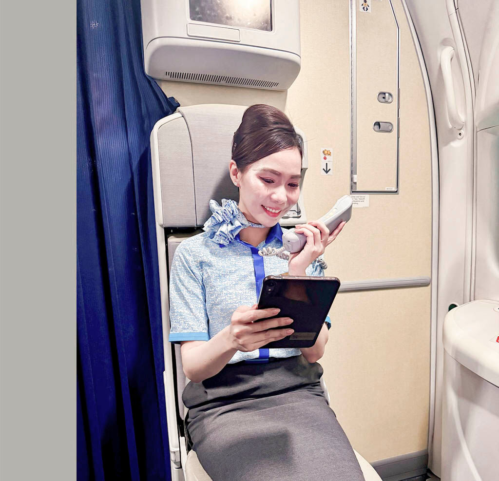 Airline-ANA Airlines ready to take off from Warsaw to Bangkok