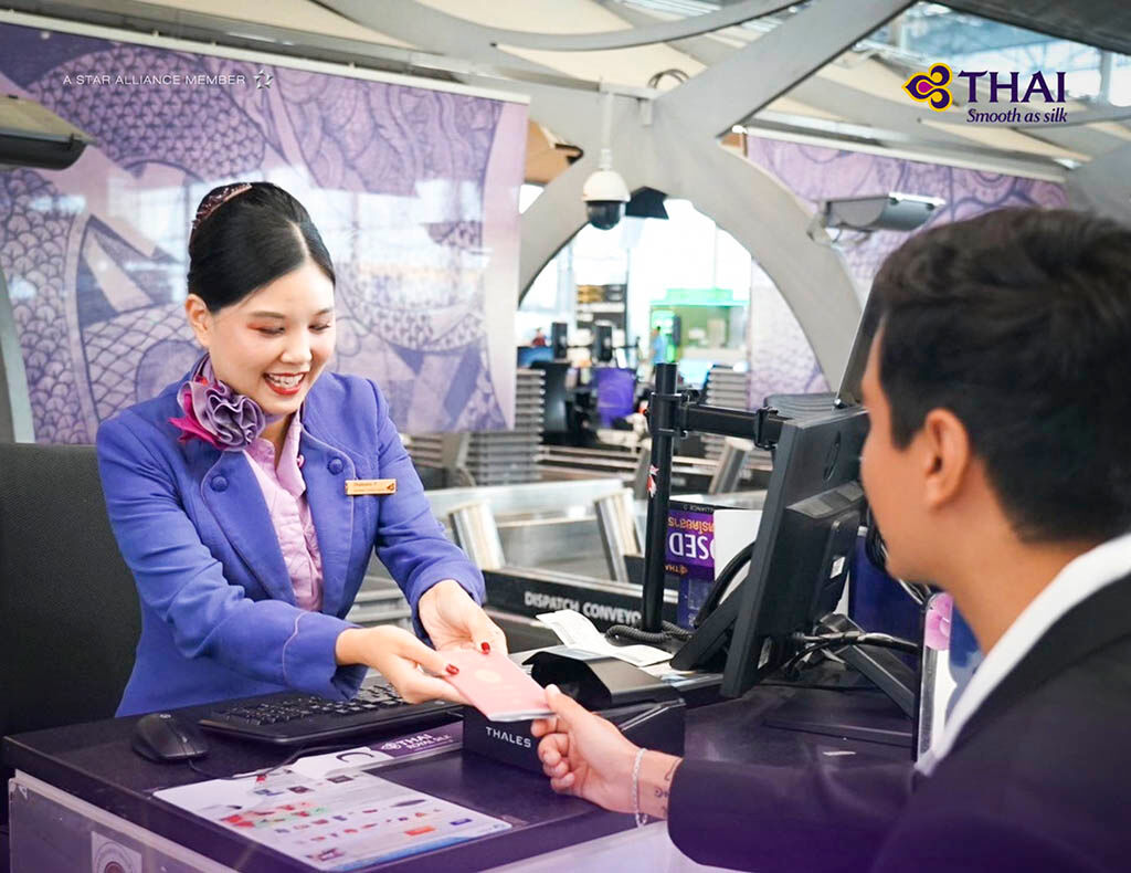 Airline-Thai Airways fly from St Petersburg to Hanoi