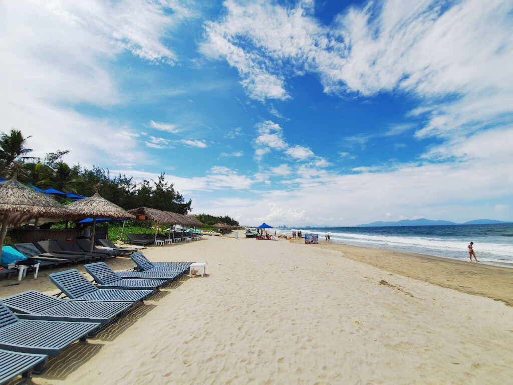 Start your journey with Da Nang’s scenic glow
