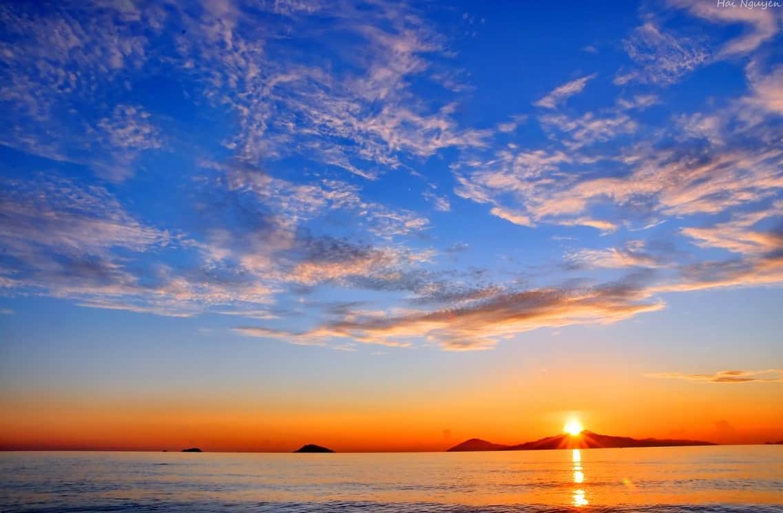 Start your journey with Da Nang’s scenic glow