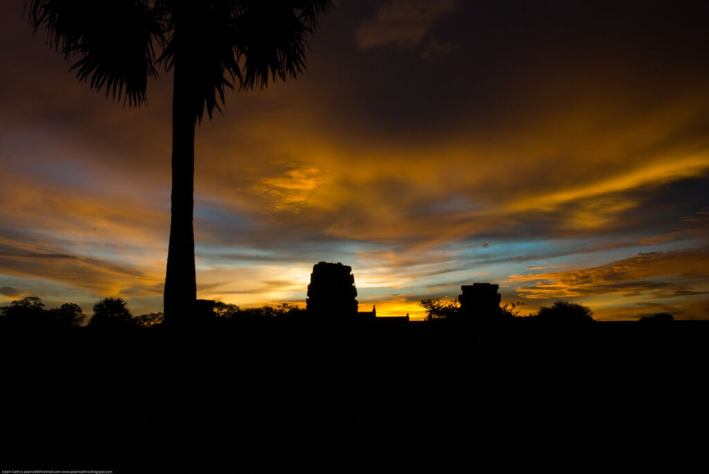 Immerse in Khmer grandeur