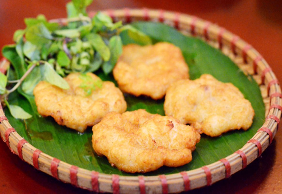 Photograph the authentic allure of Halong Bay’s food scene