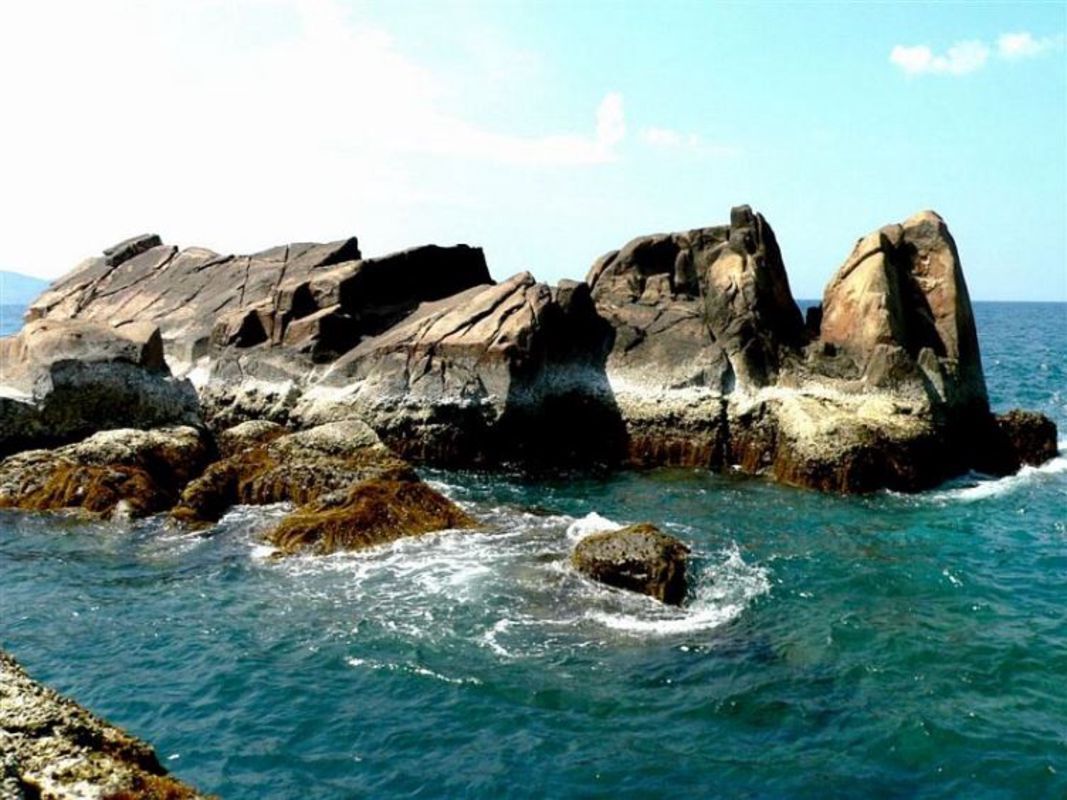 Capture the coastal beauty of Phu Yen’s scenic gem