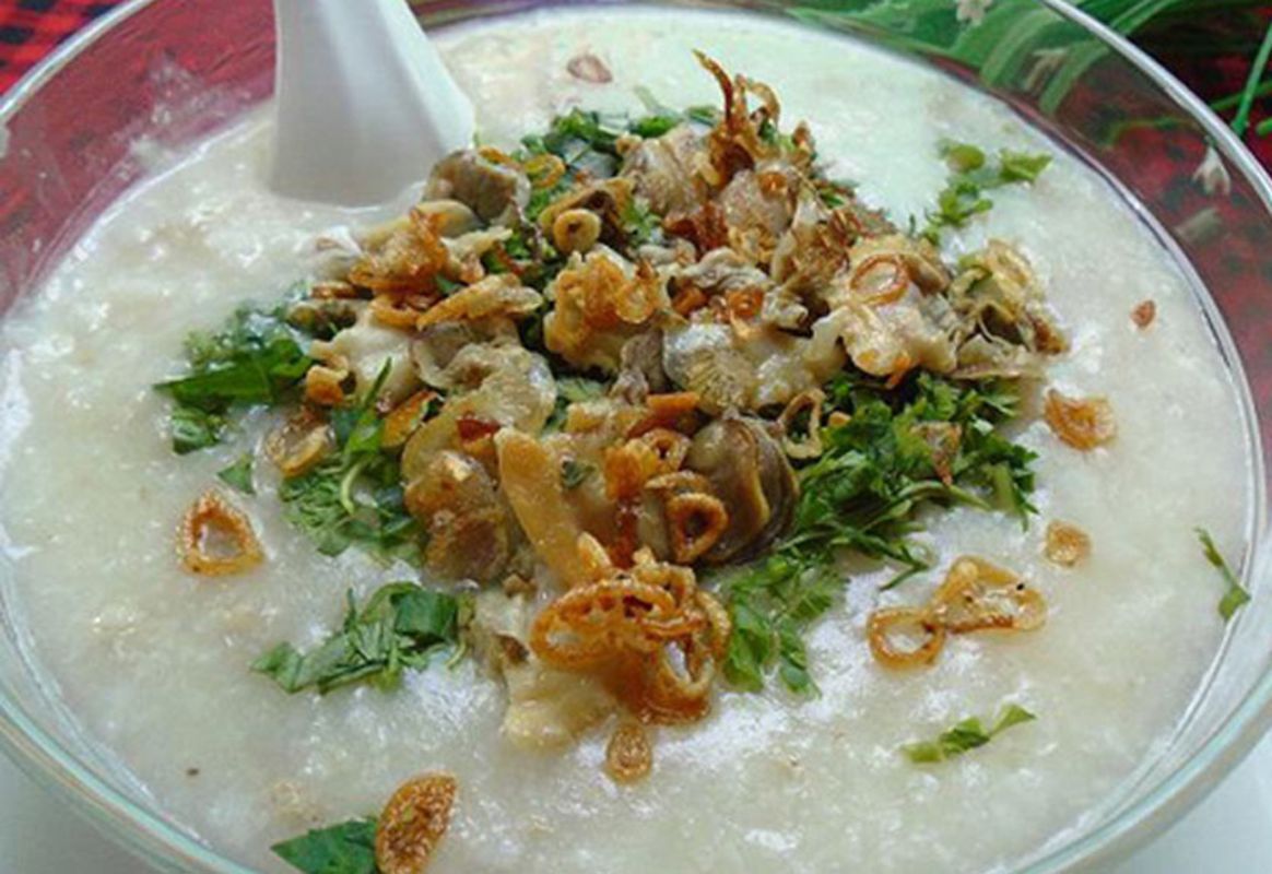 Capture the comforting essence of Hanoi’s culinary gem