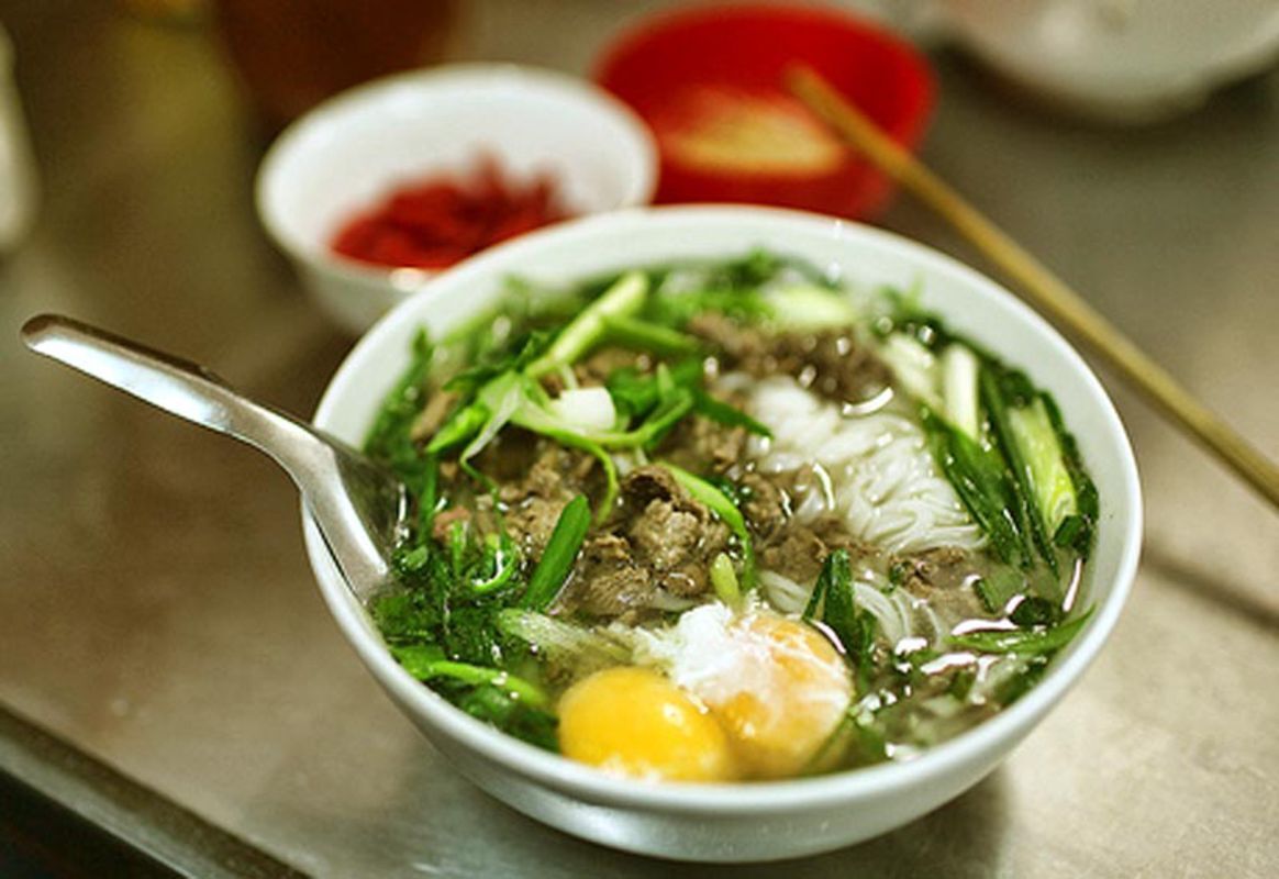 Photograph the authentic allure of Hanoi’s food scene
