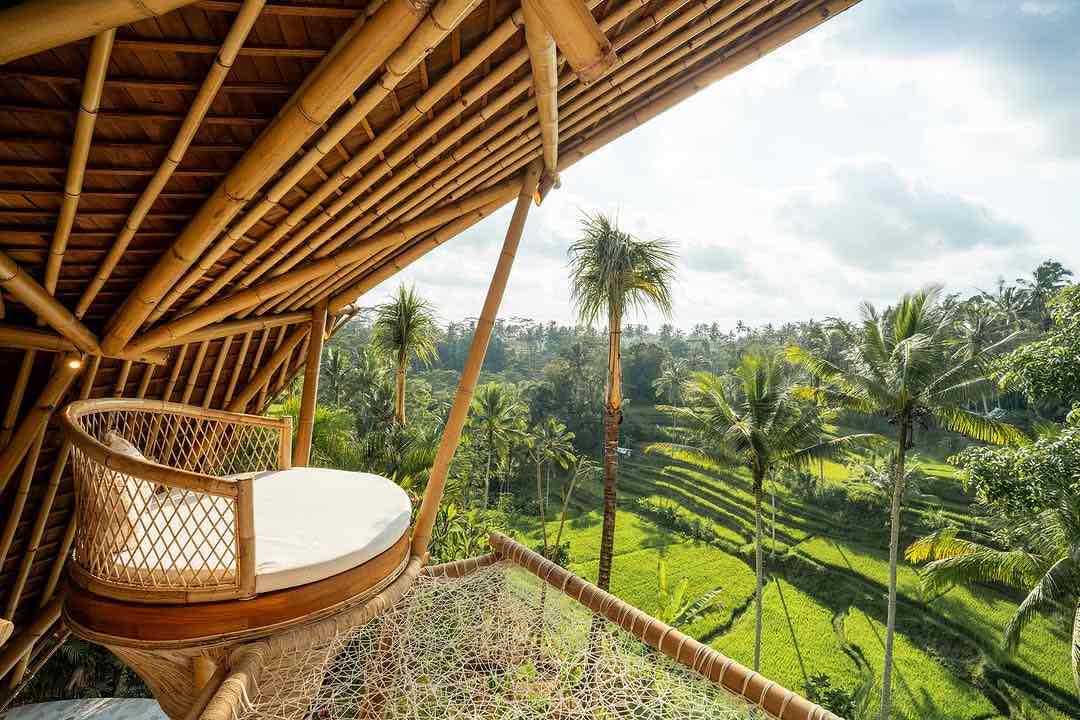 Photograph the scenic spirit of Indonesia’s culture