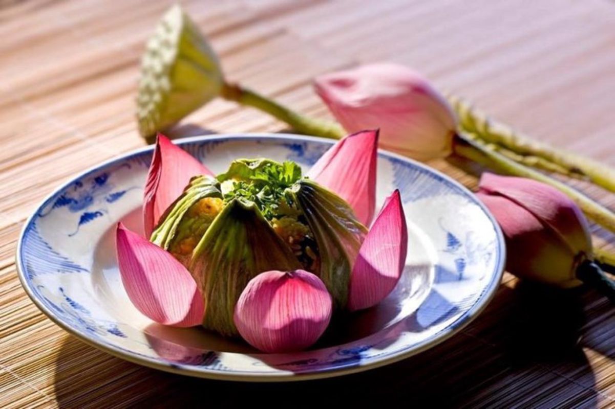 Rice Steamed In Lotus Leaves
