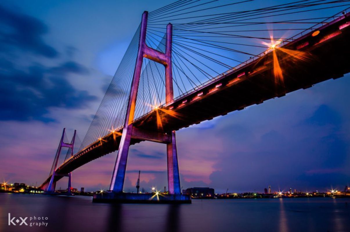 Admire the cable-stayed design of Ho Chi Minh City’s modern bridge