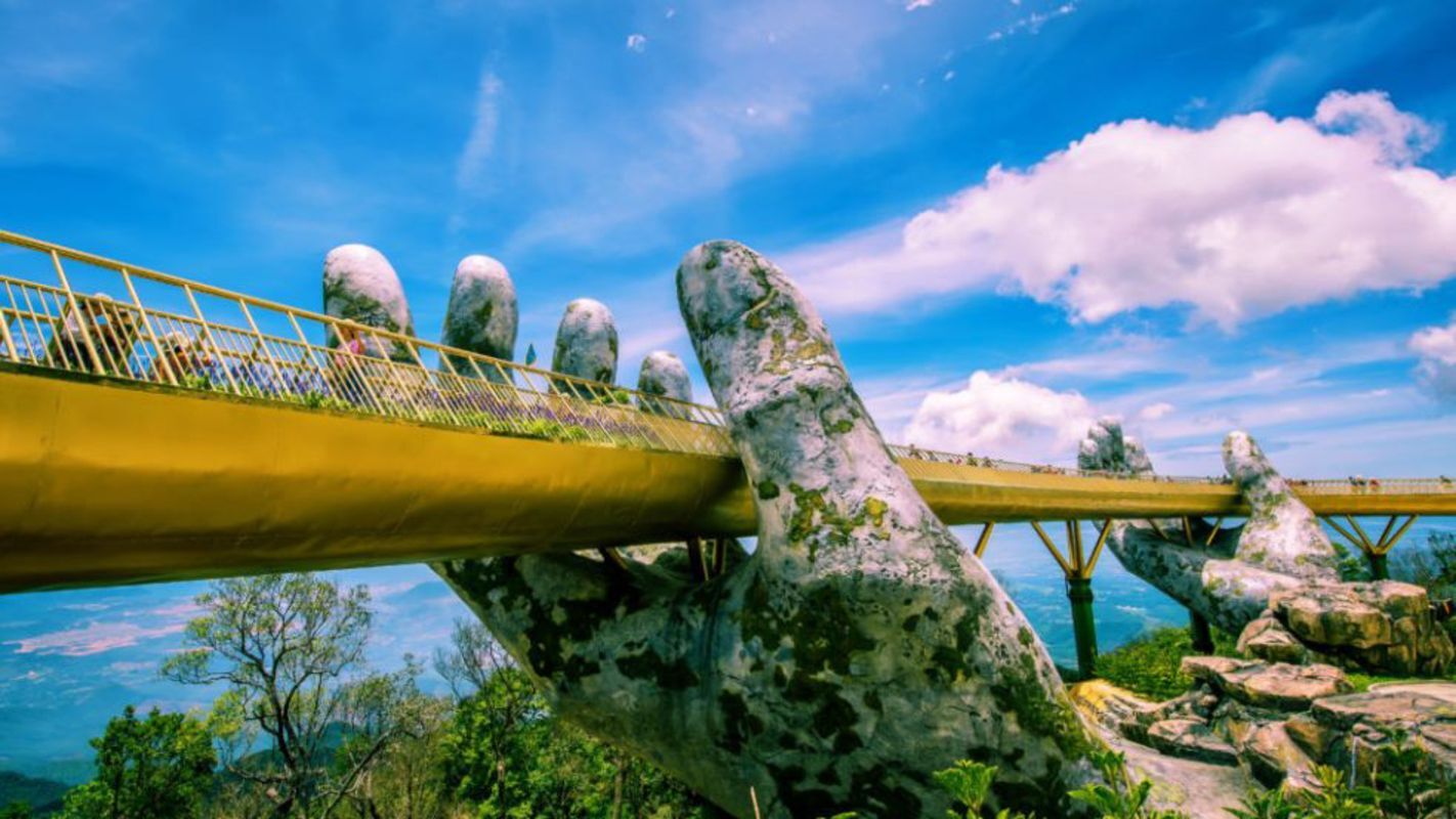 Capture the surreal beauty of Da Nang’s architectural gem