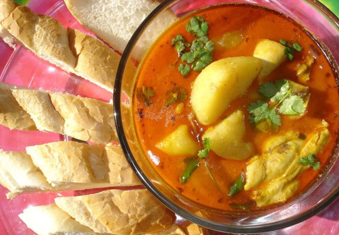 Photograph the aromatic allure of Phnom Penh’s food scene