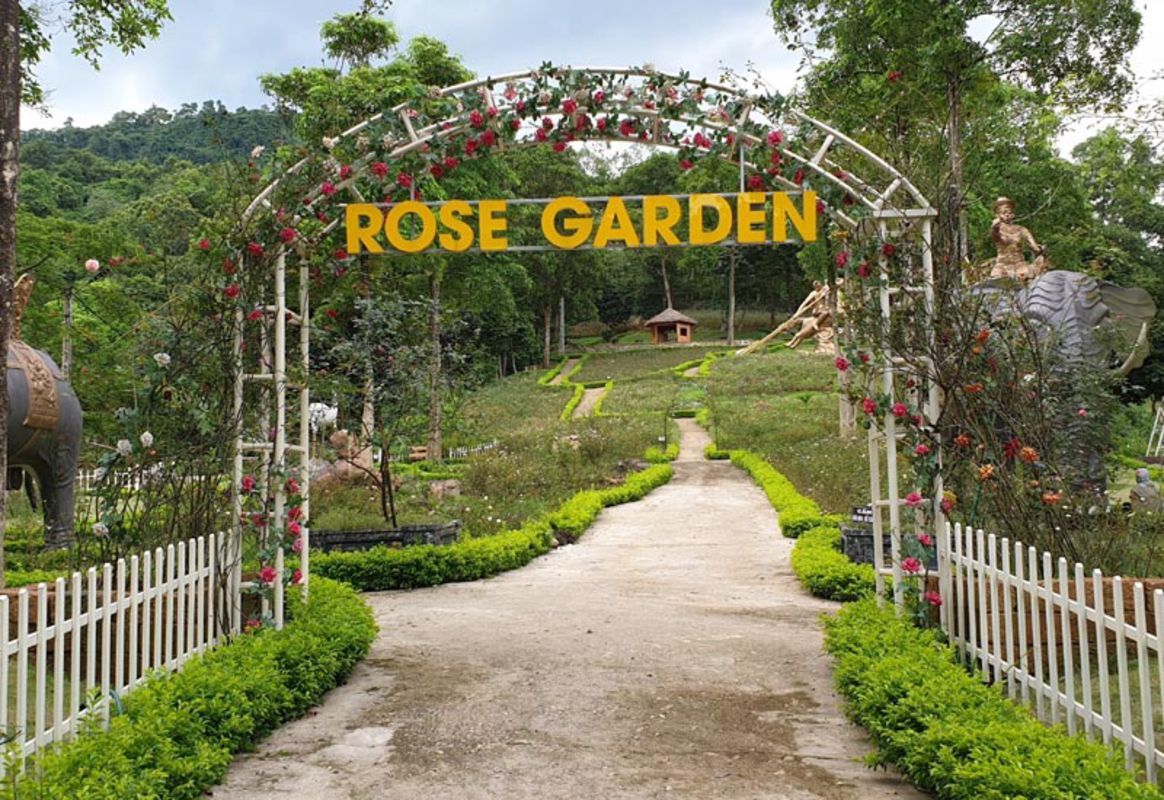 Dive into the adventurous charm of Hanoi Travel