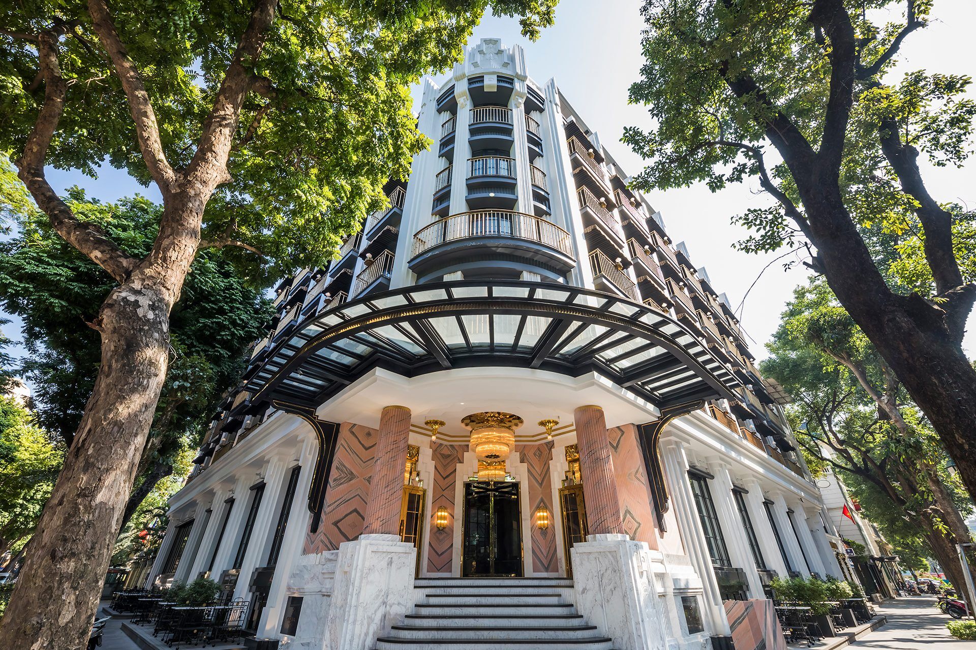 Capella Hanoi Hotel - Capture the bustling beauty of Hanoi’s cultural landmarks