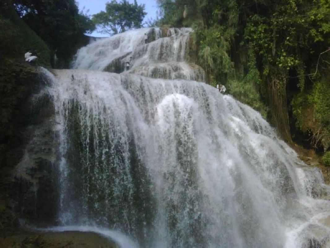 Learn Phu Tho’s heritage with expert insights