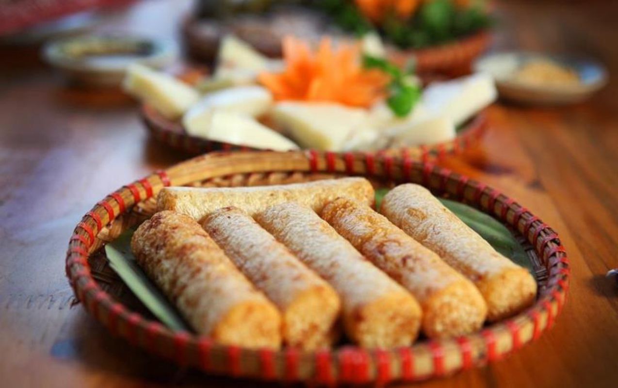 Experience Ha Giang Tours with sustainable dining