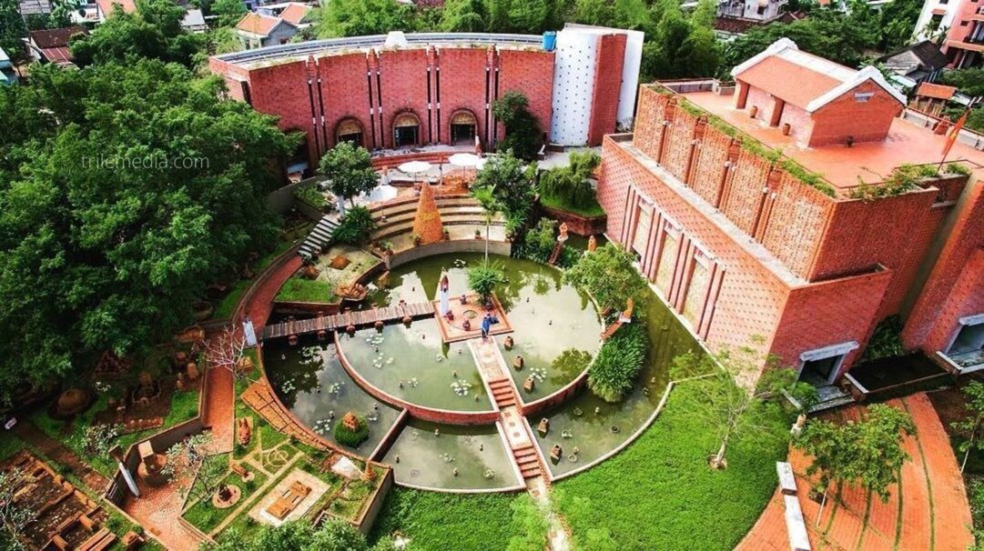 Start your Da Nang Travel with tranquil vibes