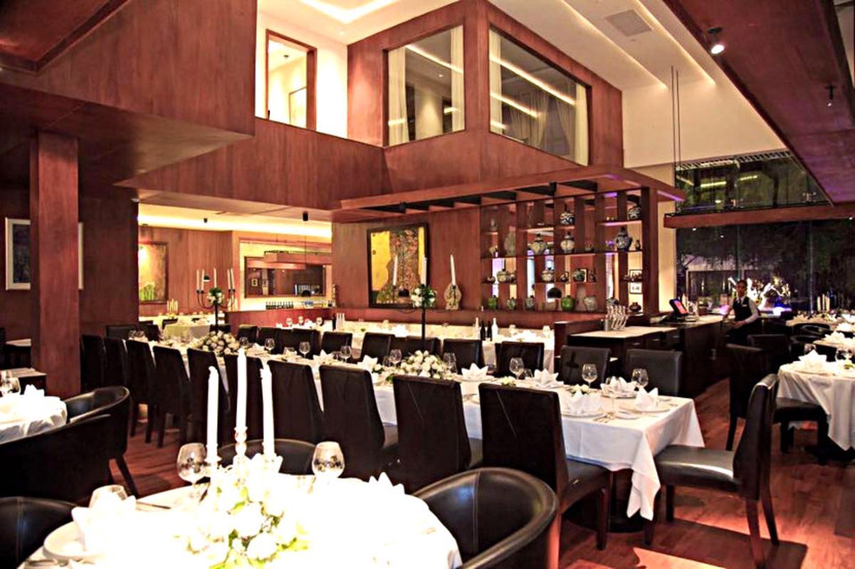 Start your Phnom Penh Travel with a flavorful bite