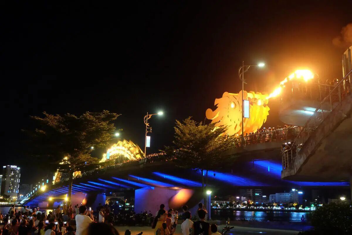 Photograph the vibrant spirit of Da Nang’s modern icons