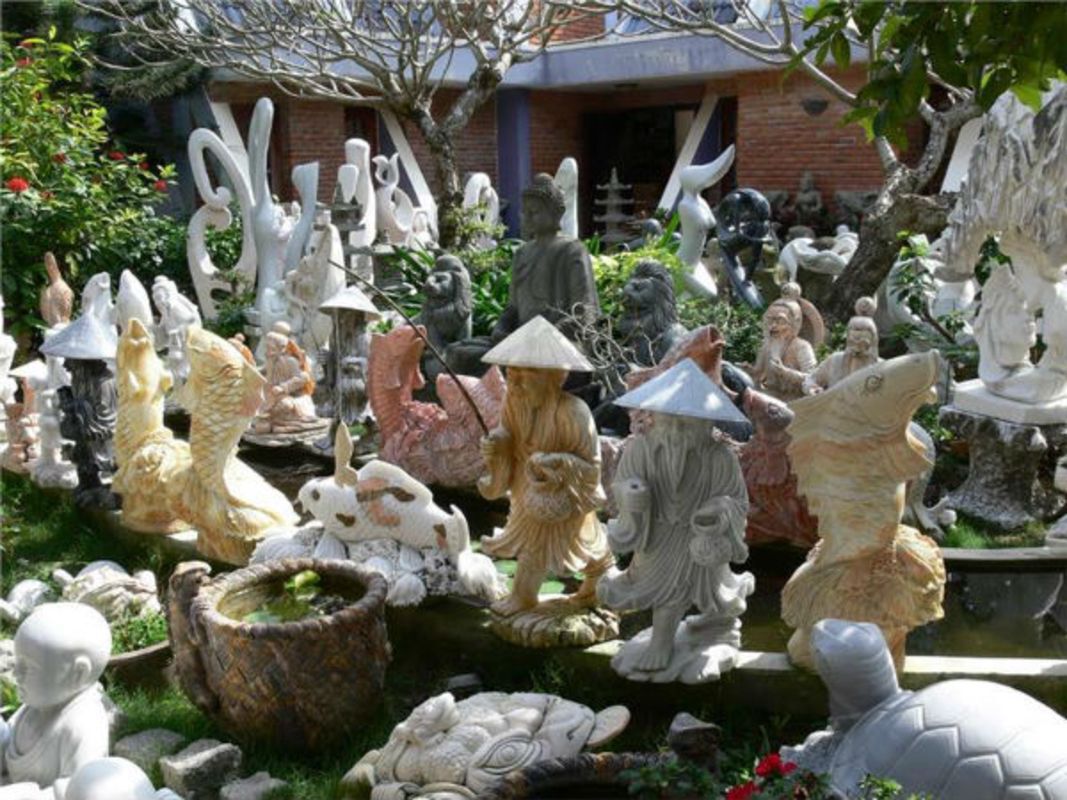 Capture the artistic essence of Da Nang’s cultural gem