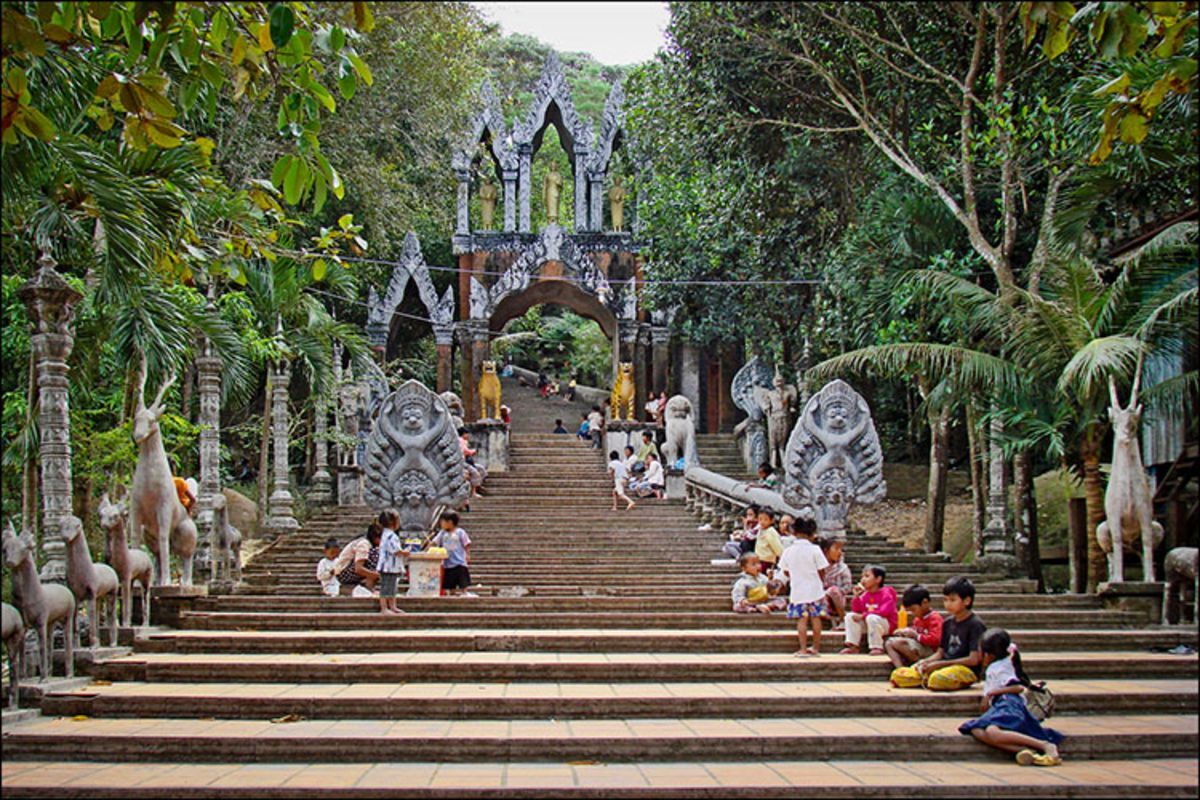 Capture the golden beauty of Cambodia’s temple gem
