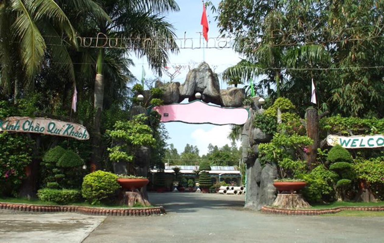 Tay Do Ecological Area - "Khu Du Lịch Sinh Thái Tây Đô"