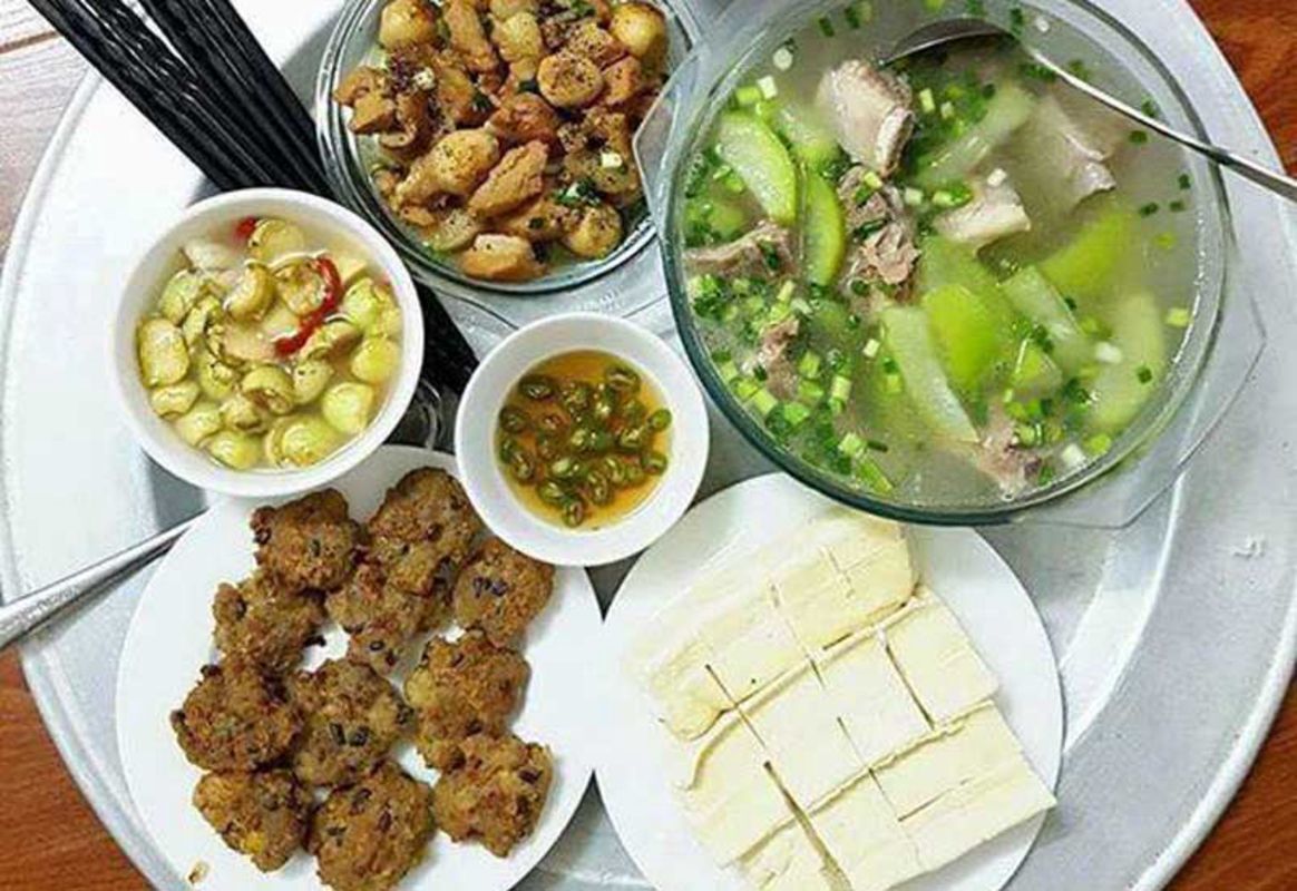 1. Special features in Vietnamese eating customs
