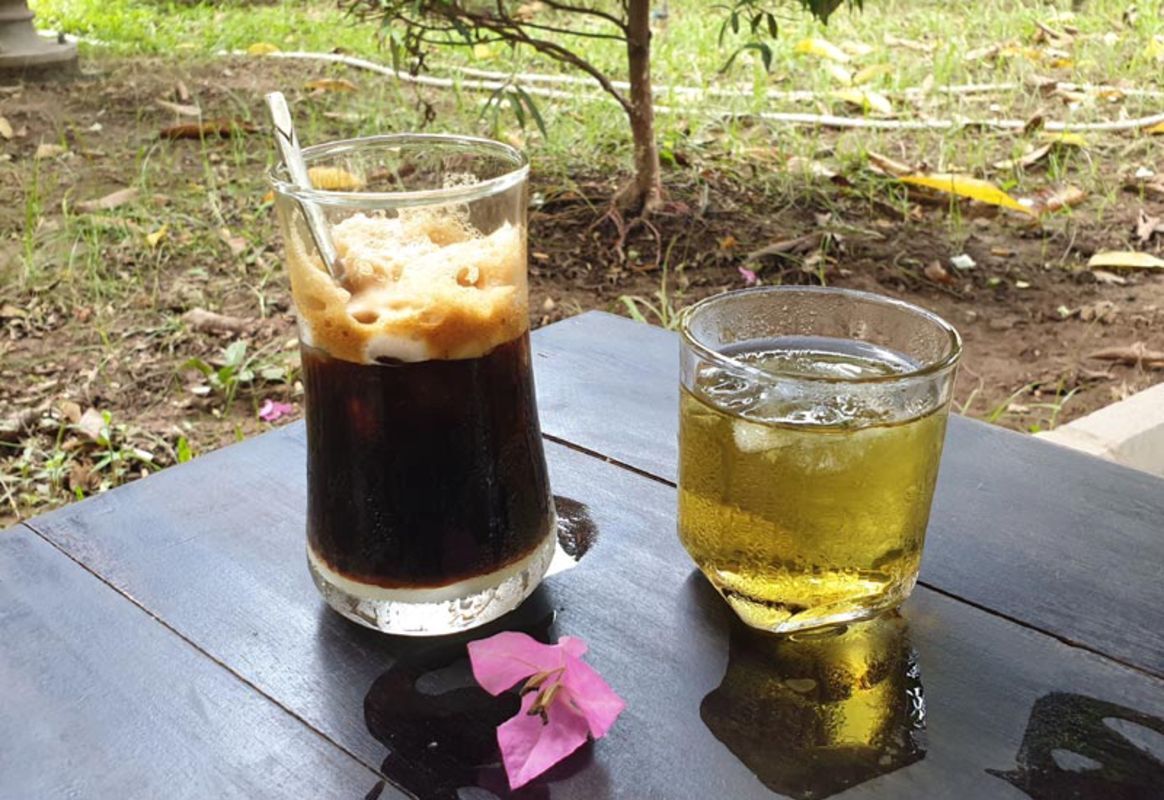 Black coffee with condensed milk