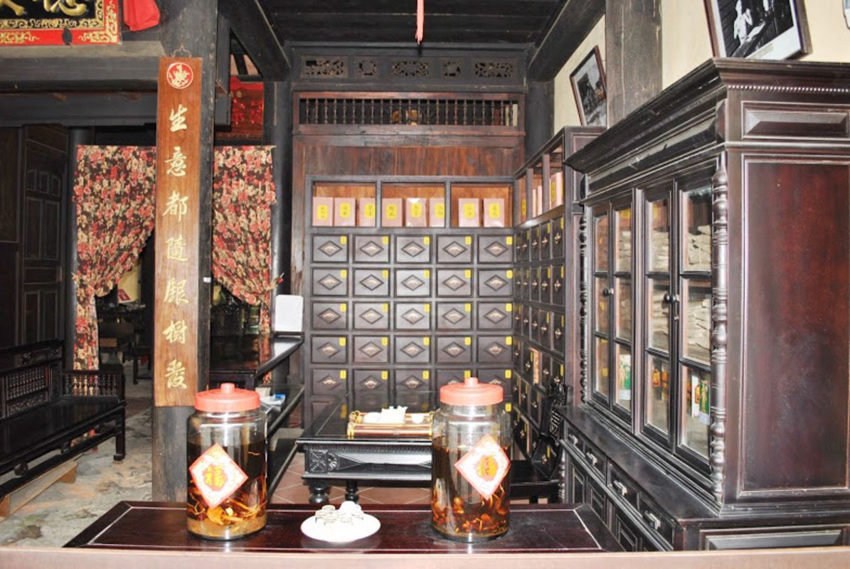 Duc An Ancient House - "Nhà Cổ Đức An"